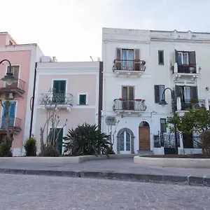 Il Castello Italia